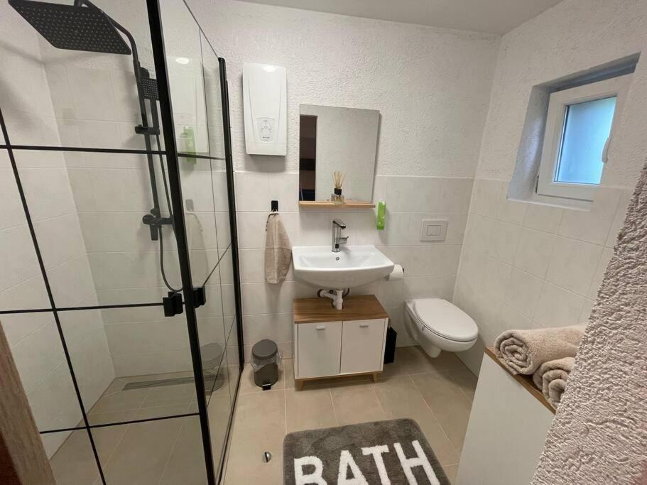 Apartment Mirabelle 3 Путтлинген Экстерьер фото